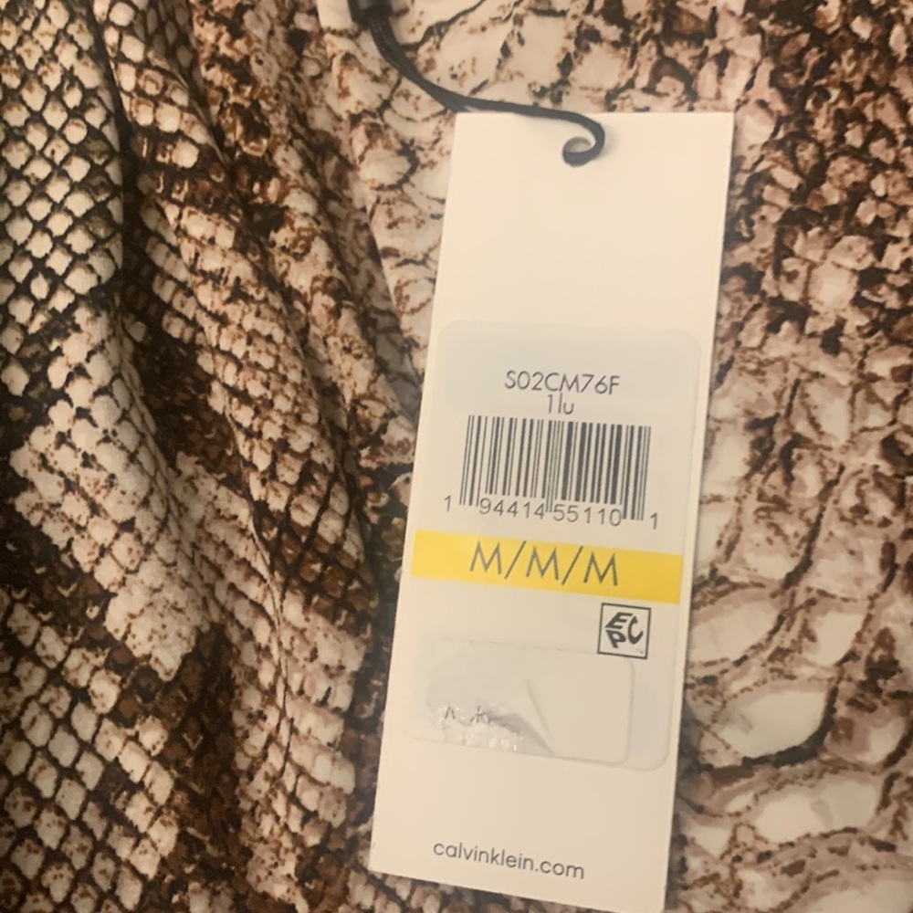 CALVIN KLEIN SNAKE PRINT PLEATED TANK BLOUSE medium - Picture 10 of 12